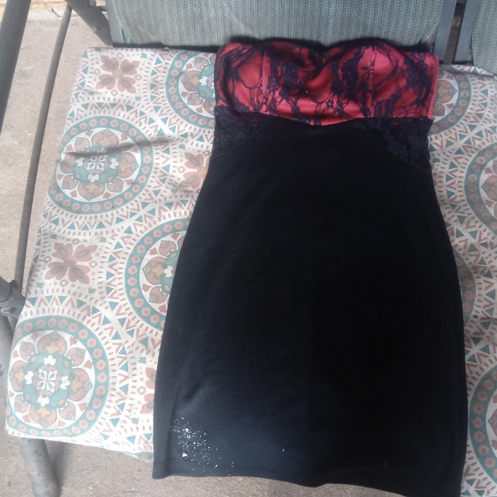 Dress. - Picture 5 of 6